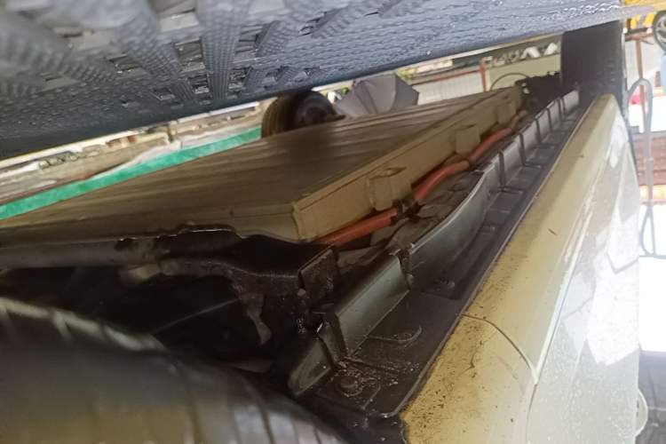 Used BYD Qin New Energy 2019 High-Range Deluxe Model Right Side Sill