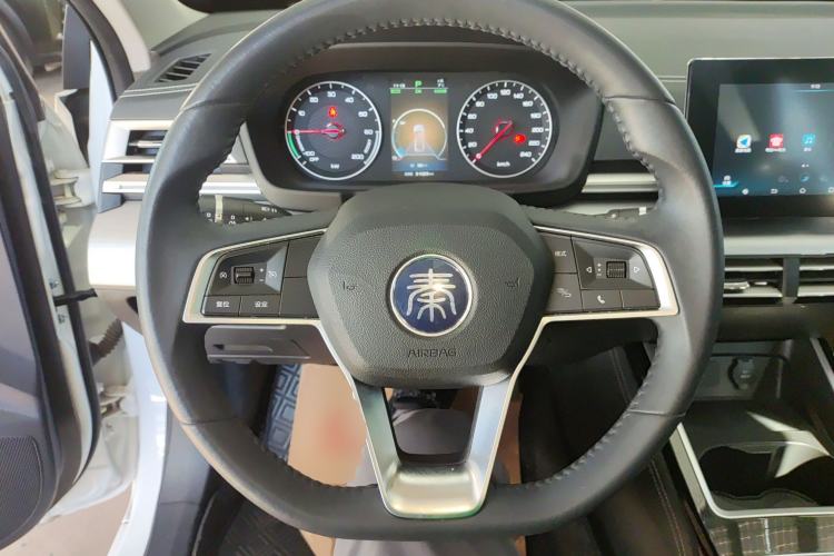 Used BYD Qin New Energy 2019 High-Range Luxury Model Steering Wheel