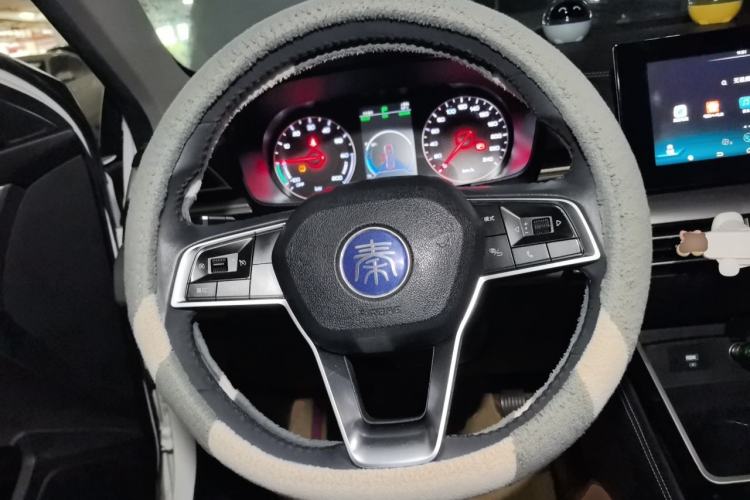 Used BYD Qin New Energy 2019 High-Range Luxury Model Steering Wheel