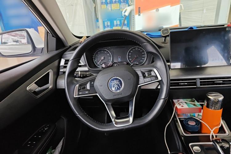 Used BYD Qin New Energy 2019 High-Range Deluxe Model Steering Wheel