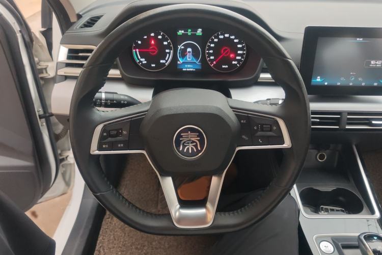 Used BYD Qin New Energy 2019 Standard Edition for Travel Steering Wheel