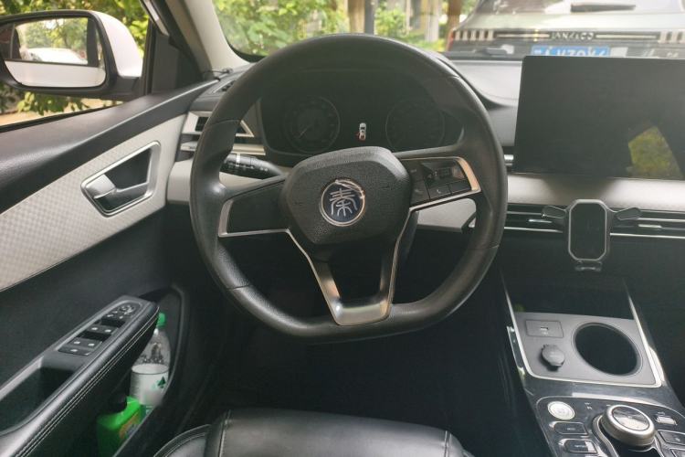 Used BYD Qin New Energy 2019 Standard Edition for Travel Steering Wheel