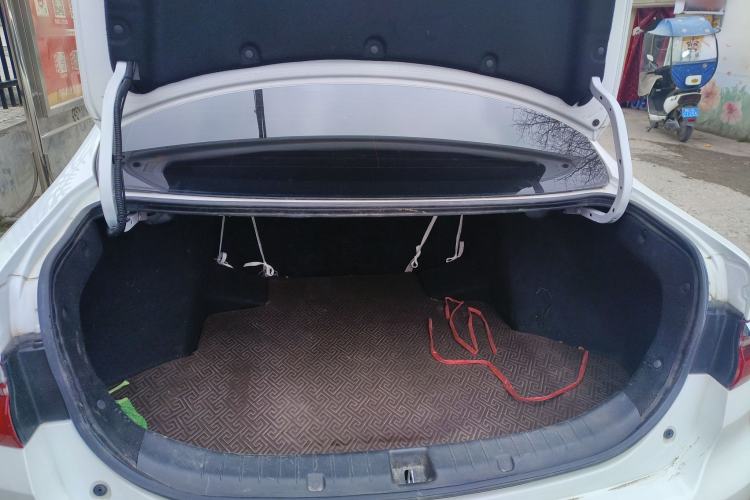 Used BYD Qin New Energy 2019 Standard Edition for Travel Trunk