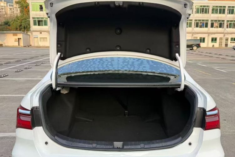Used BYD Qin New Energy 2019 High-Range Deluxe Model Trunk