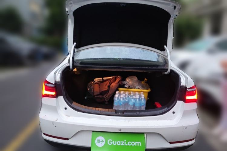 Used BYD Qin New Energy 2019 High-Range Deluxe Model Trunk