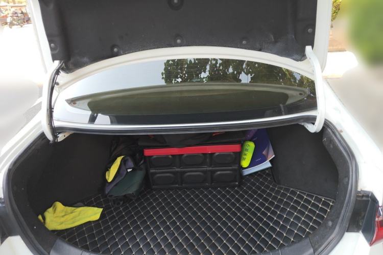 Used BYD Qin New Energy 2019 High-Range Luxury Model Trunk