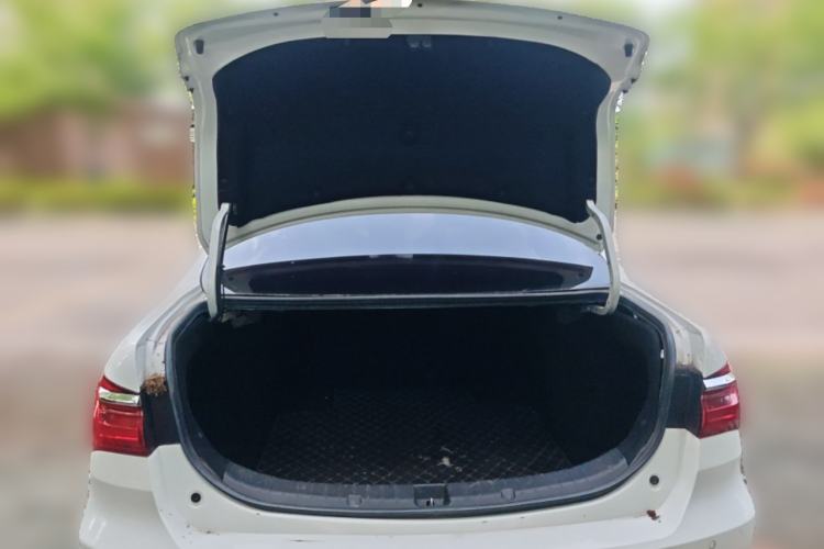 Used BYD Qin New Energy 2019 High-Range Deluxe Model Trunk