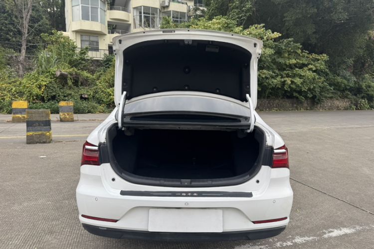 Used BYD Qin New Energy 2019 Travel Edition Trunk