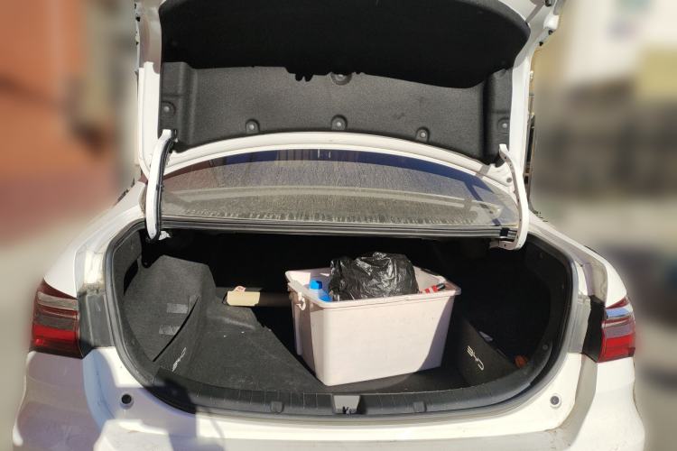 Used BYD Qin New Energy 2019 High-Range Luxury Model Trunk