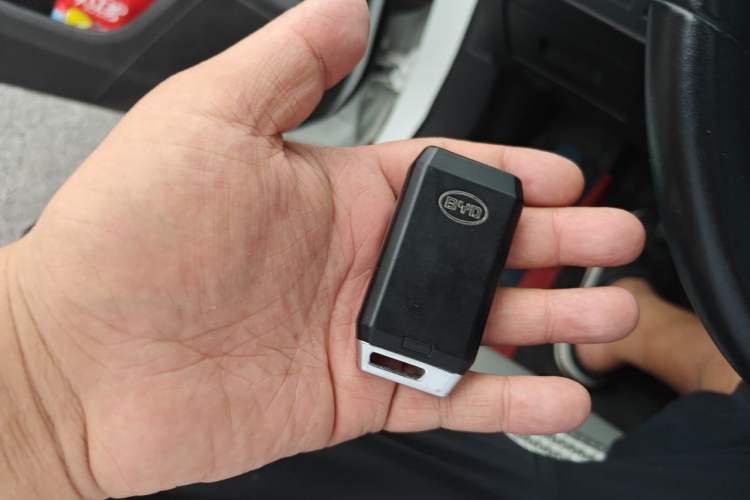 Used BYD Qin New Energy 2019 Standard Edition for Travel Vehicle Key