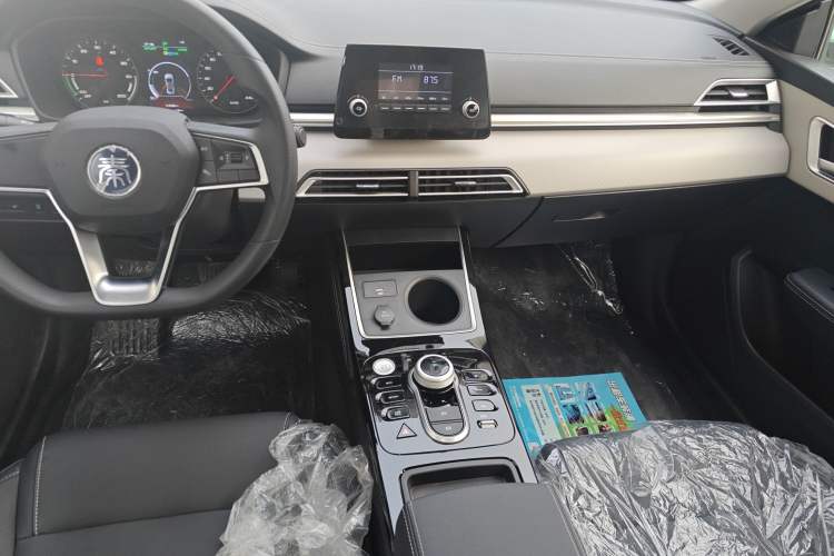 Used BYD Qin New Energy 2021 Standard Edition Audio And AC Panel
