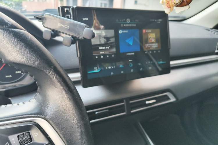 Used BYD Qin New Energy 2021 Travel Edition Audio And AC Panel