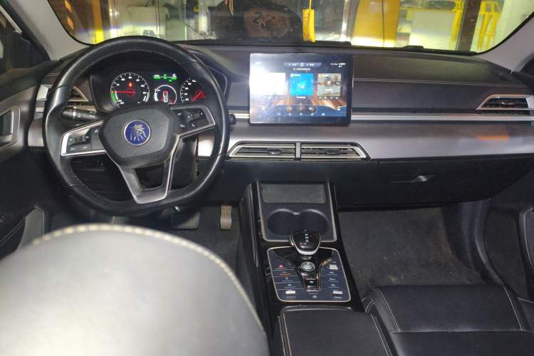 Used BYD Qin New Energy 2021 Travel Edition Center Console