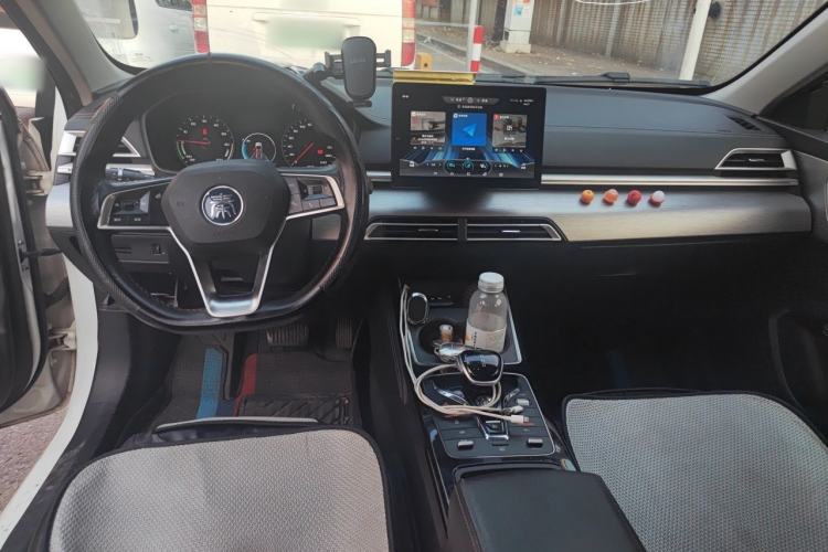 Used BYD Qin New Energy 2021 Travel Edition Center Console