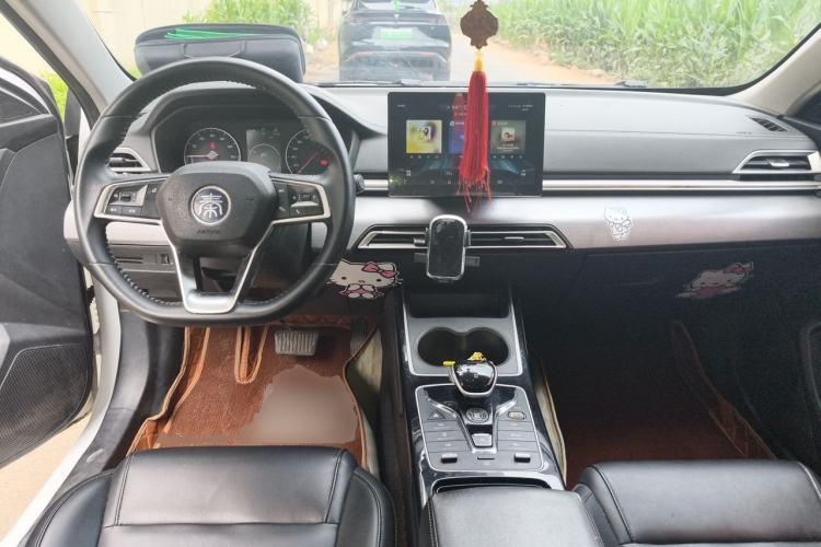 Used BYD Qin New Energy 2021 Travel Edition Center Console