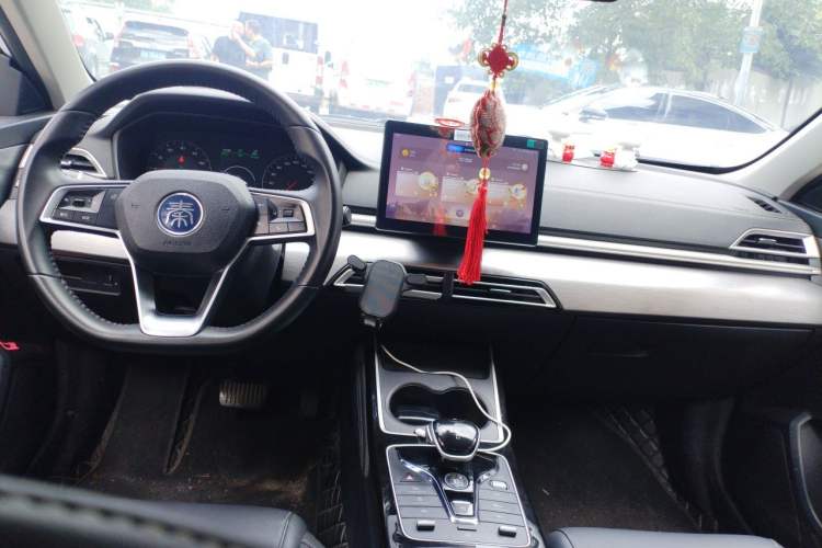 Used BYD Qin New Energy 2021 Travel Edition Center Console
