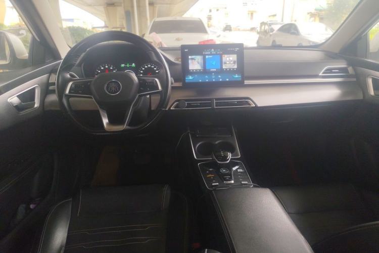 Used BYD Qin New Energy 2021 Travel Edition Center Console