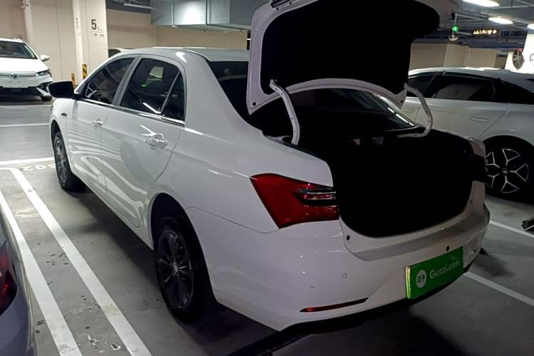 Used BYD Qin New Energy 2021 Travel Edition Exterior 2