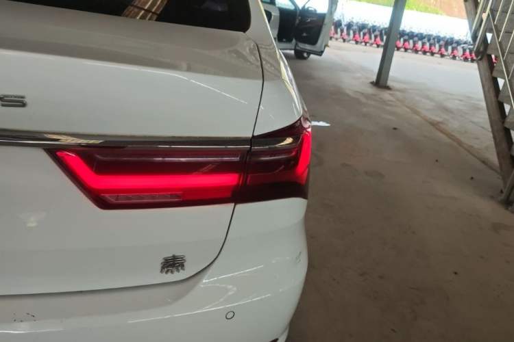 Used BYD Qin New Energy 2021 Travel Edition Exterior 6