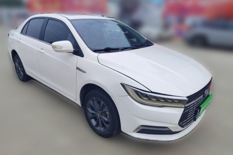 Used BYD Qin New Energy 2021 Travel Edition Front Right 45 Deg