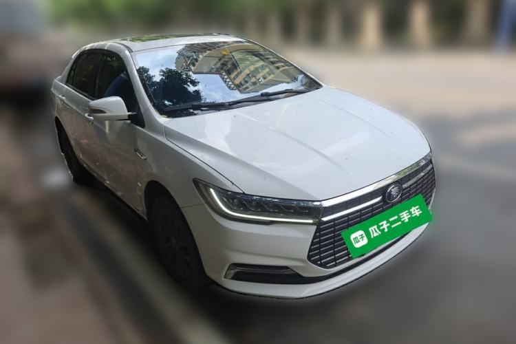 Used BYD Qin New Energy 2021 Travel Edition Front Right 45 Deg