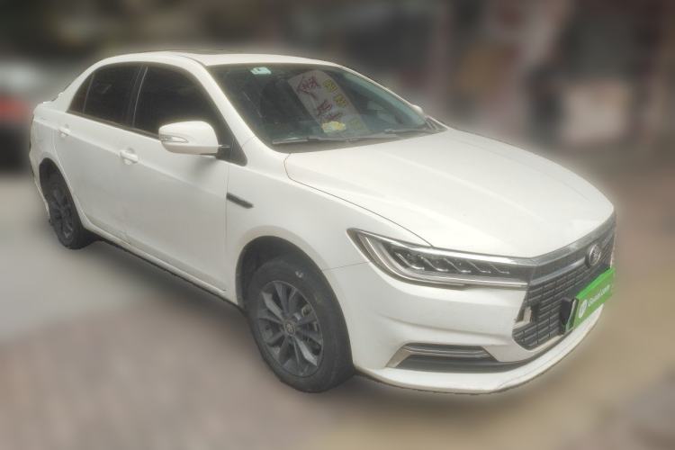 Used BYD Qin New Energy 2021 Travel Edition Front Right 45 Deg
