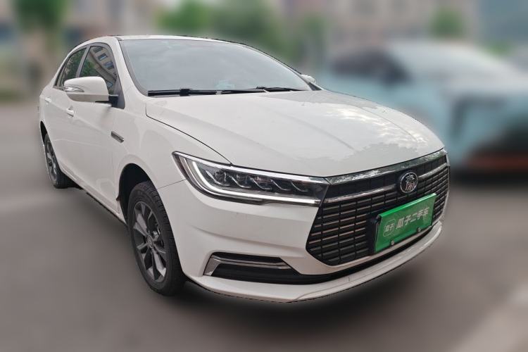 Used BYD Qin New Energy 2021 Travel Edition Front Right 45 Deg