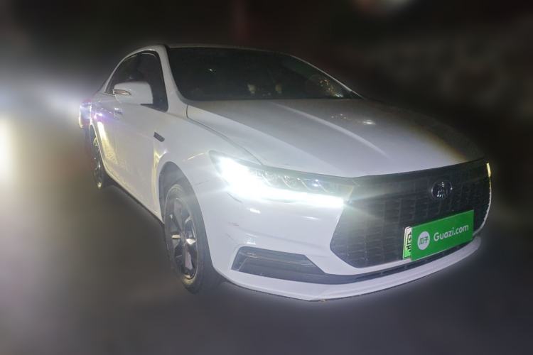 Used BYD Qin New Energy 2021 Travel Edition Front Right 45 Deg