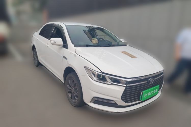 Used BYD Qin New Energy 2021 Standard Edition Front Right 45 Deg