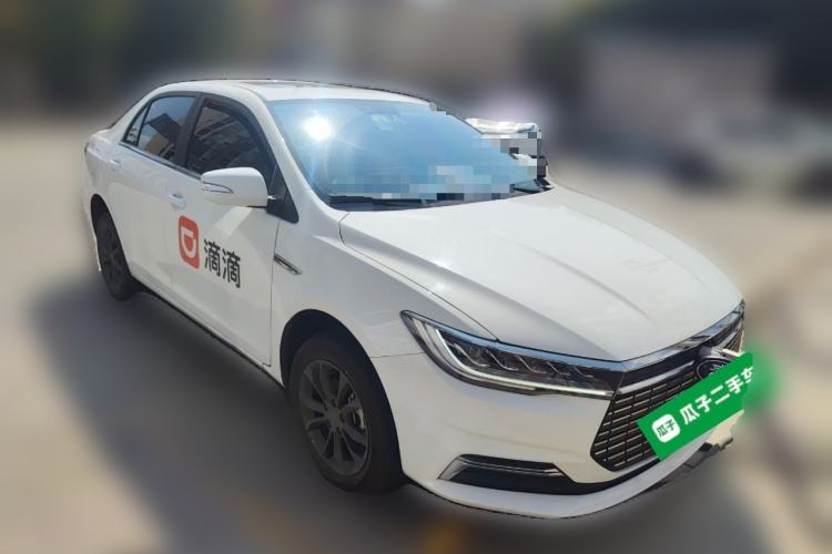 Used BYD Qin New Energy 2021 Travel Edition Front Right 45 Deg