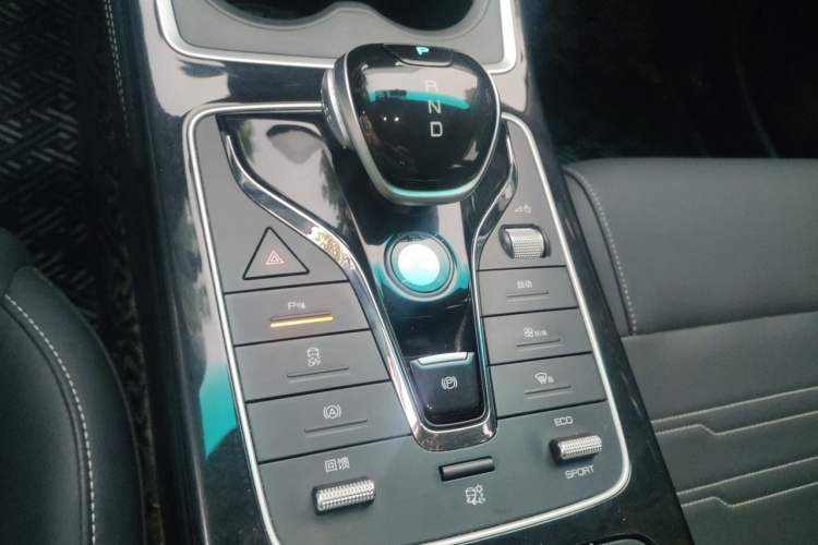 Used BYD Qin New Energy 2021 Travel Edition Gear Lever