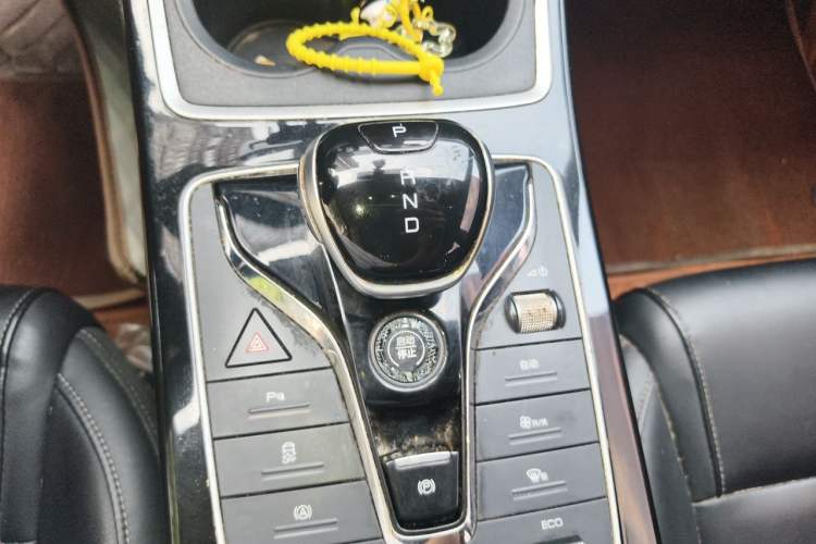 Used BYD Qin New Energy 2021 Travel Edition Gear Lever