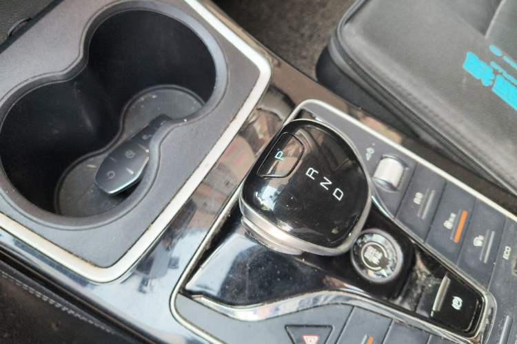 Used BYD Qin New Energy 2021 Travel Edition Gear Lever