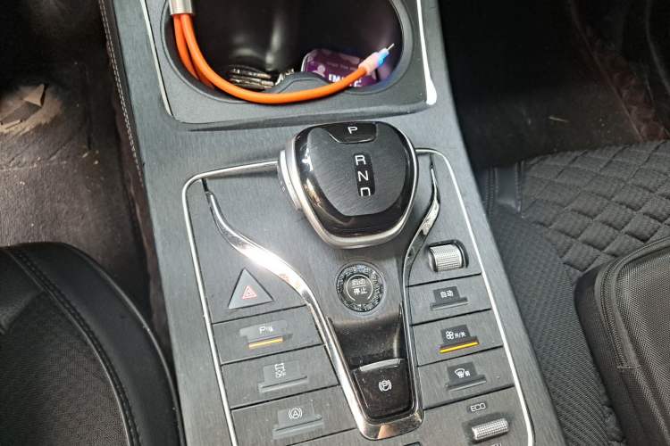 Used BYD Qin New Energy 2021 Travel Edition Gear Lever