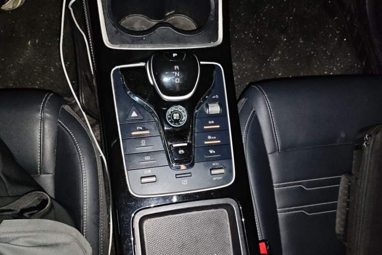 Used BYD Qin New Energy 2021 Travel Edition Gear Lever
