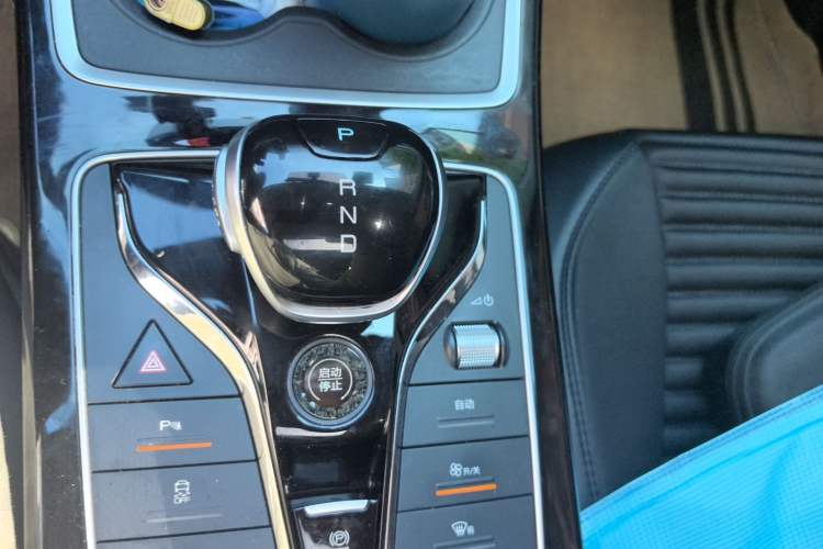 Used BYD Qin New Energy 2021 Travel Edition Gear Lever