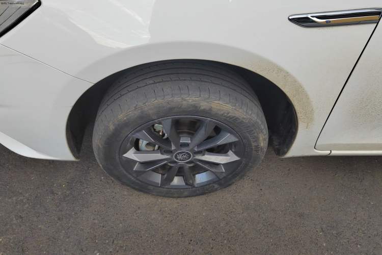 Used BYD Qin New Energy 2021 Travel Edition Left Front Wheel Hub
