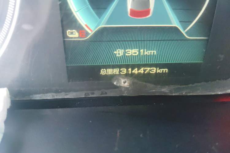 Used BYD Qin New Energy 2021 Travel Edition Odometer Close Up