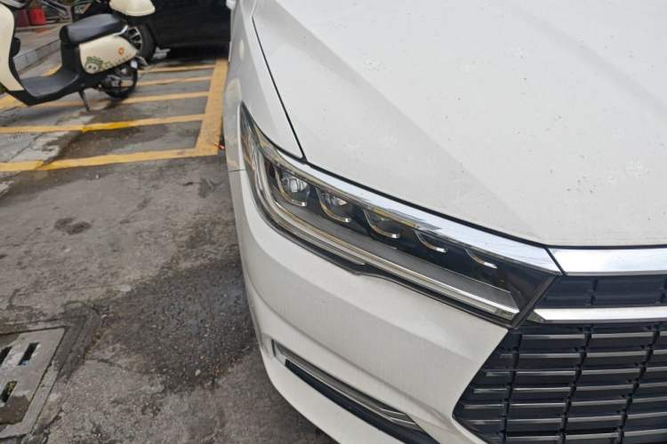 Used BYD Qin New Energy 2021 Travel Edition Right Front Headlight