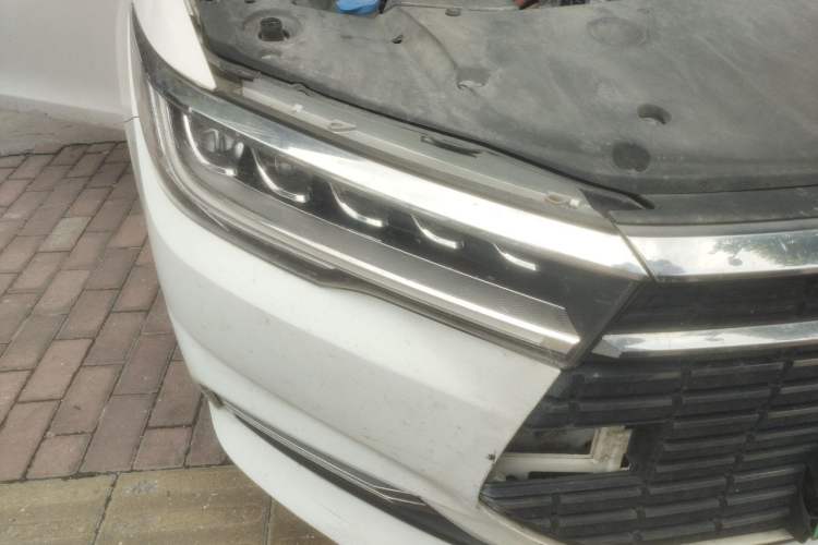 Used BYD Qin New Energy 2021 Travel Edition Right Front Headlight