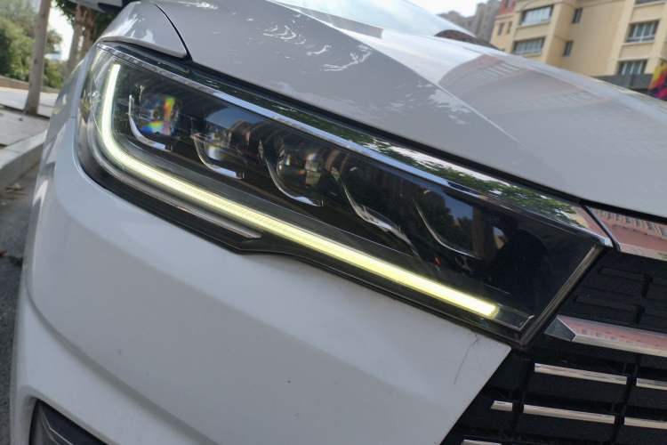 Used BYD Qin New Energy 2021 Travel Edition Right Front Headlight