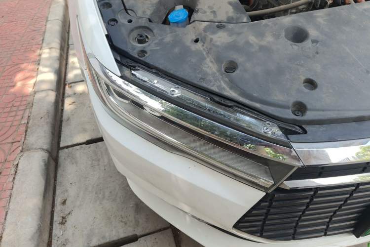 Used BYD Qin New Energy 2021 Travel Edition Right Front Headlight