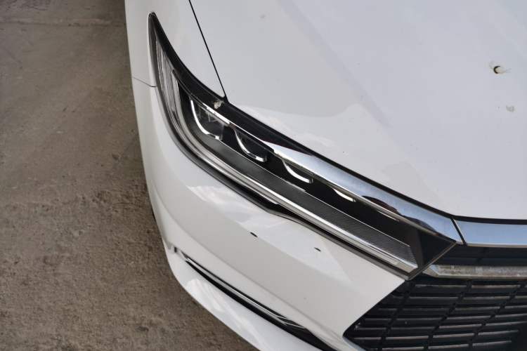 Used BYD Qin New Energy 2021 Travel Edition Right Front Headlight