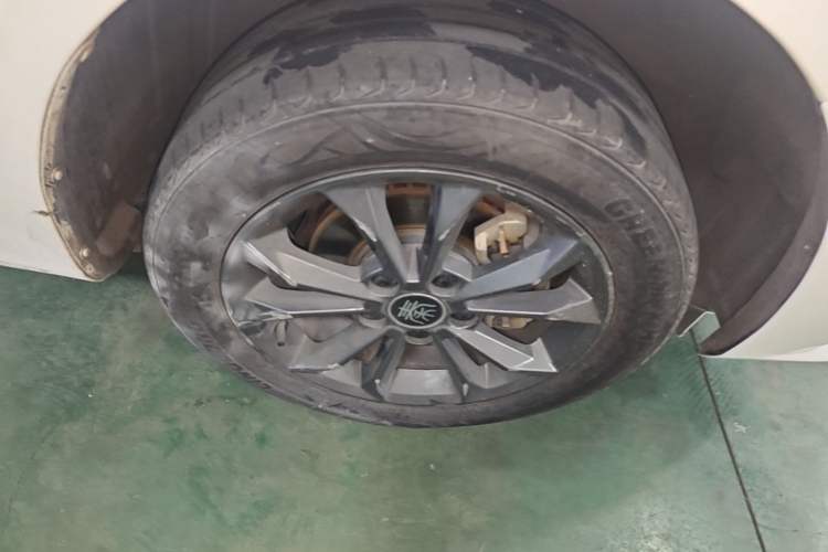 Used BYD Qin New Energy 2021 Travel Edition Right Front Wheel Hub