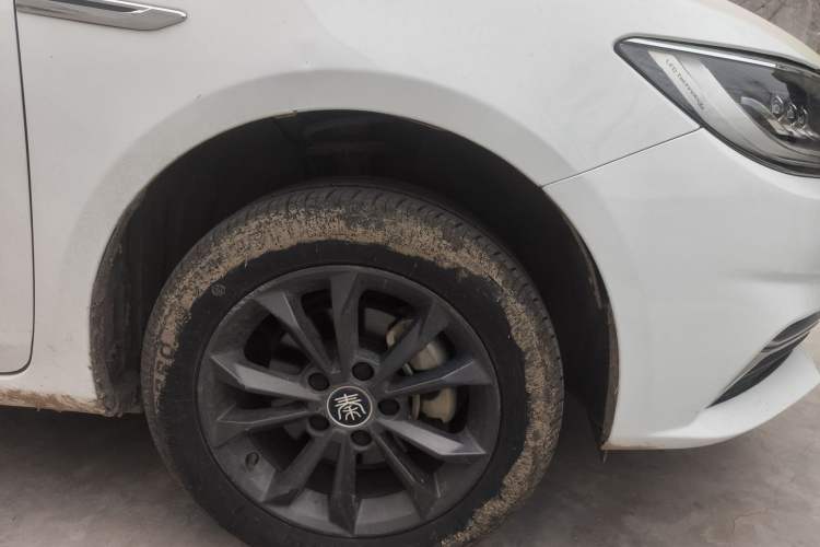 Used BYD Qin New Energy 2021 Travel Edition Right Front Wheel Hub