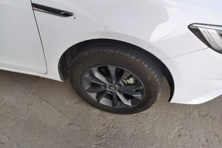 Used BYD Qin New Energy 2021 Travel Edition Right Front Wheel Hub
