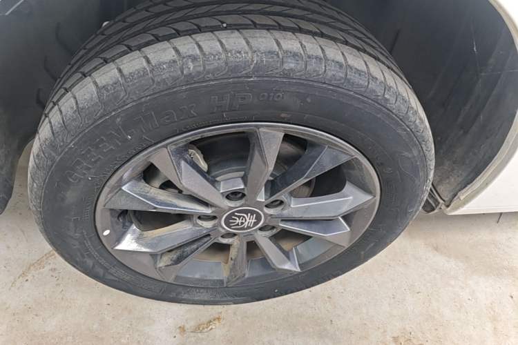 Used BYD Qin New Energy 2021 Travel Edition Right Rear Wheel Hub