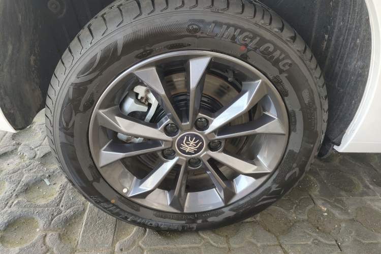 Used BYD Qin New Energy 2021 Standard Edition Right Rear Wheel Hub