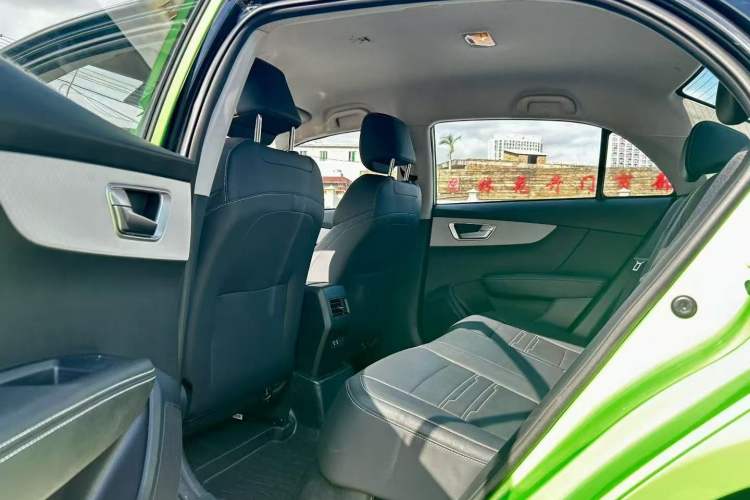 Used BYD Qin New Energy 2024 Standard Edition 450 Interior 4
