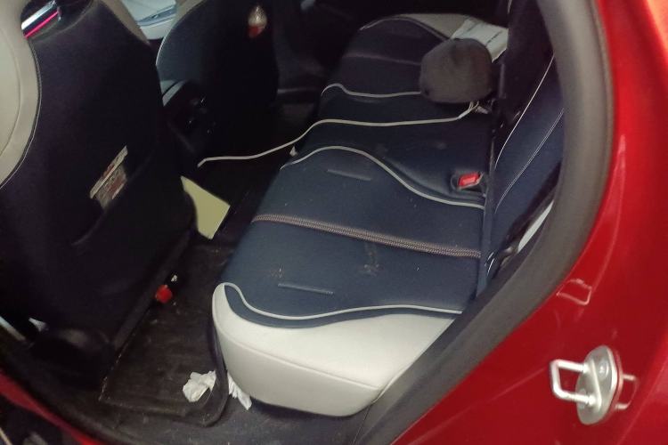 Used BYD Qin PLUS 2021 EV 600KM Flagship Model Interior 3